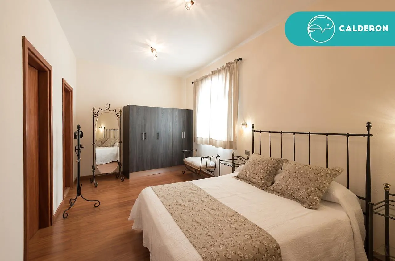 Fronton Whale Apartamentos Galdar 0*,  Spain