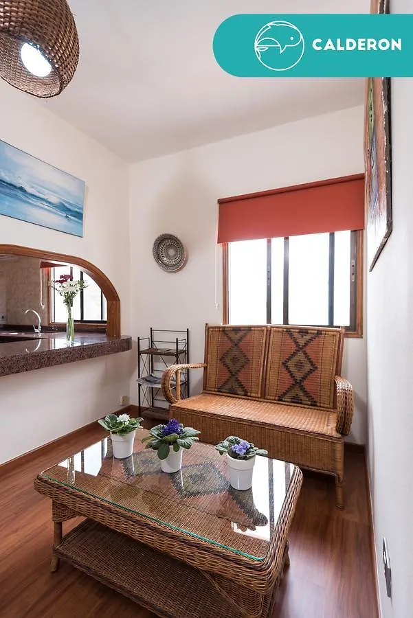 Fronton Whale Apartamentos Galdar Apartment